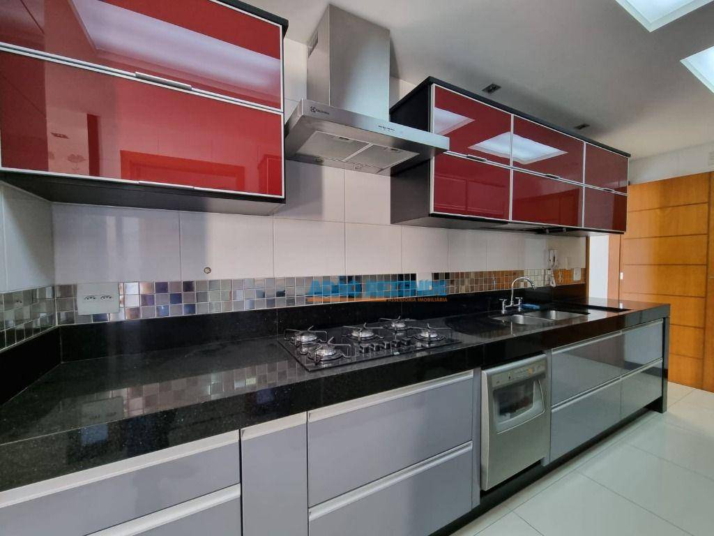 Apartamento à venda com 3 quartos, 154m² - Foto 23