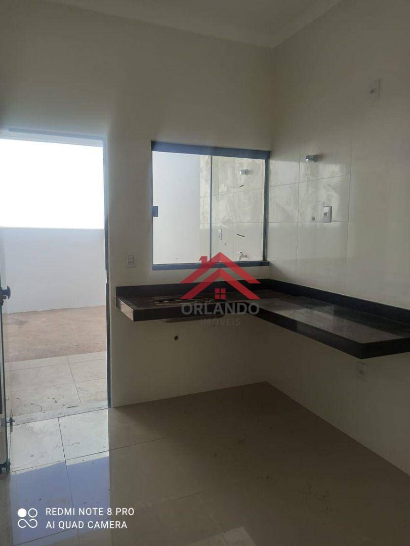 Casa à venda com 3 quartos, 96m² - Foto 4