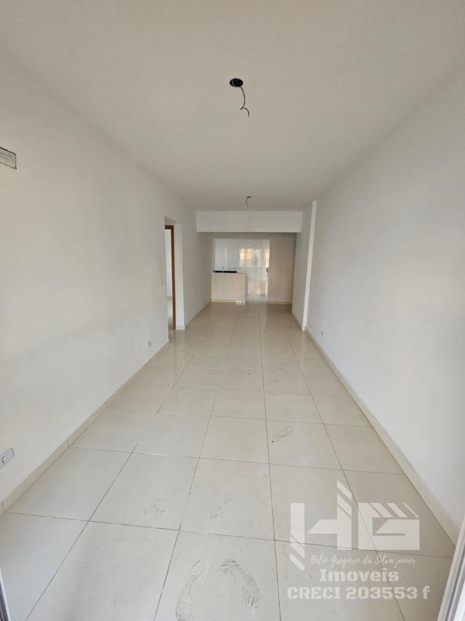 Apartamento à venda com 2 quartos, 84m² - Foto 2