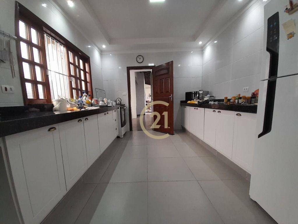 Casa, 5 quartos, 208 m² - Foto 6