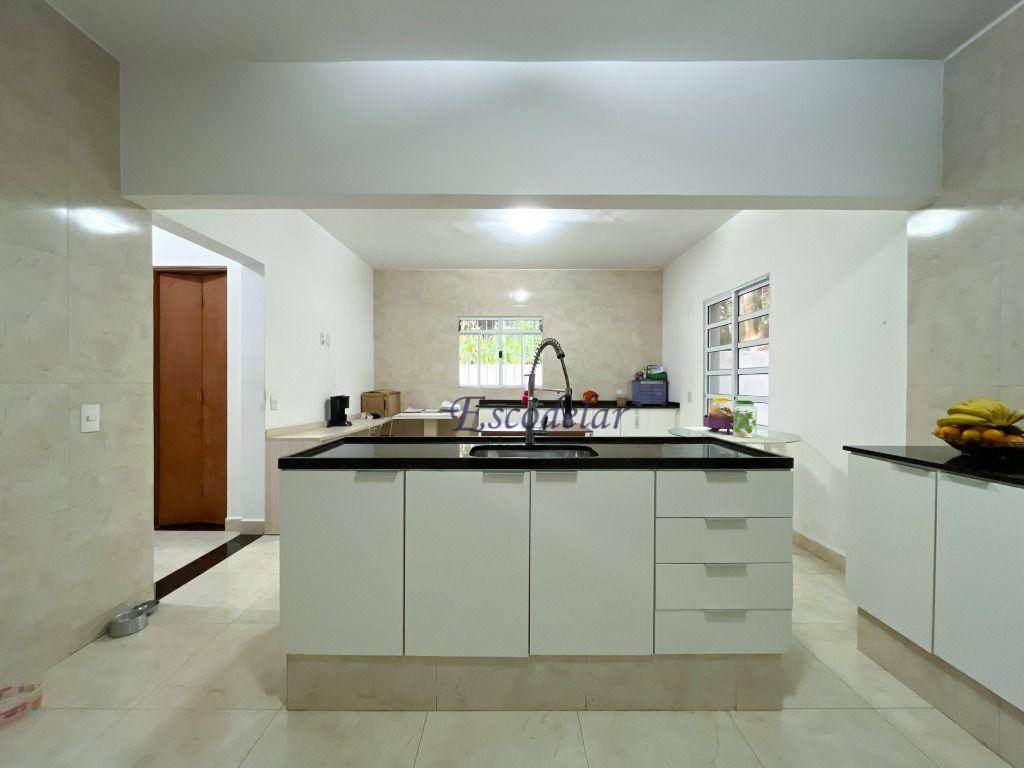 Casa à venda com 3 quartos, 180m² - Foto 14