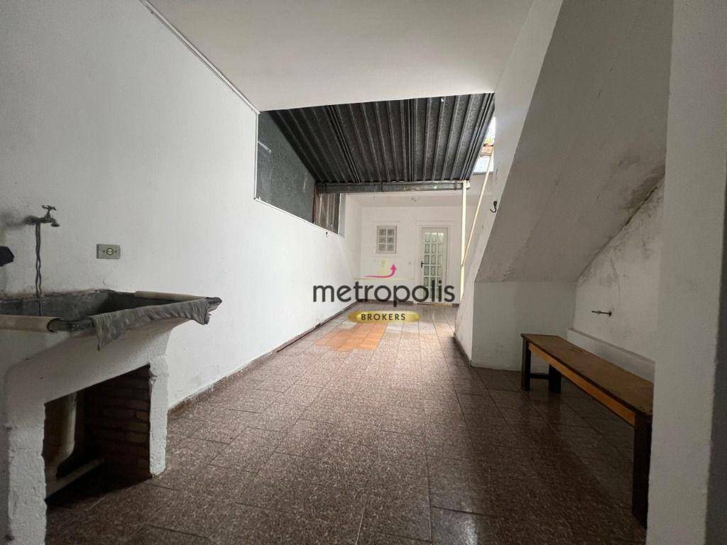 Sobrado à venda com 2 quartos, 300m² - Foto 22