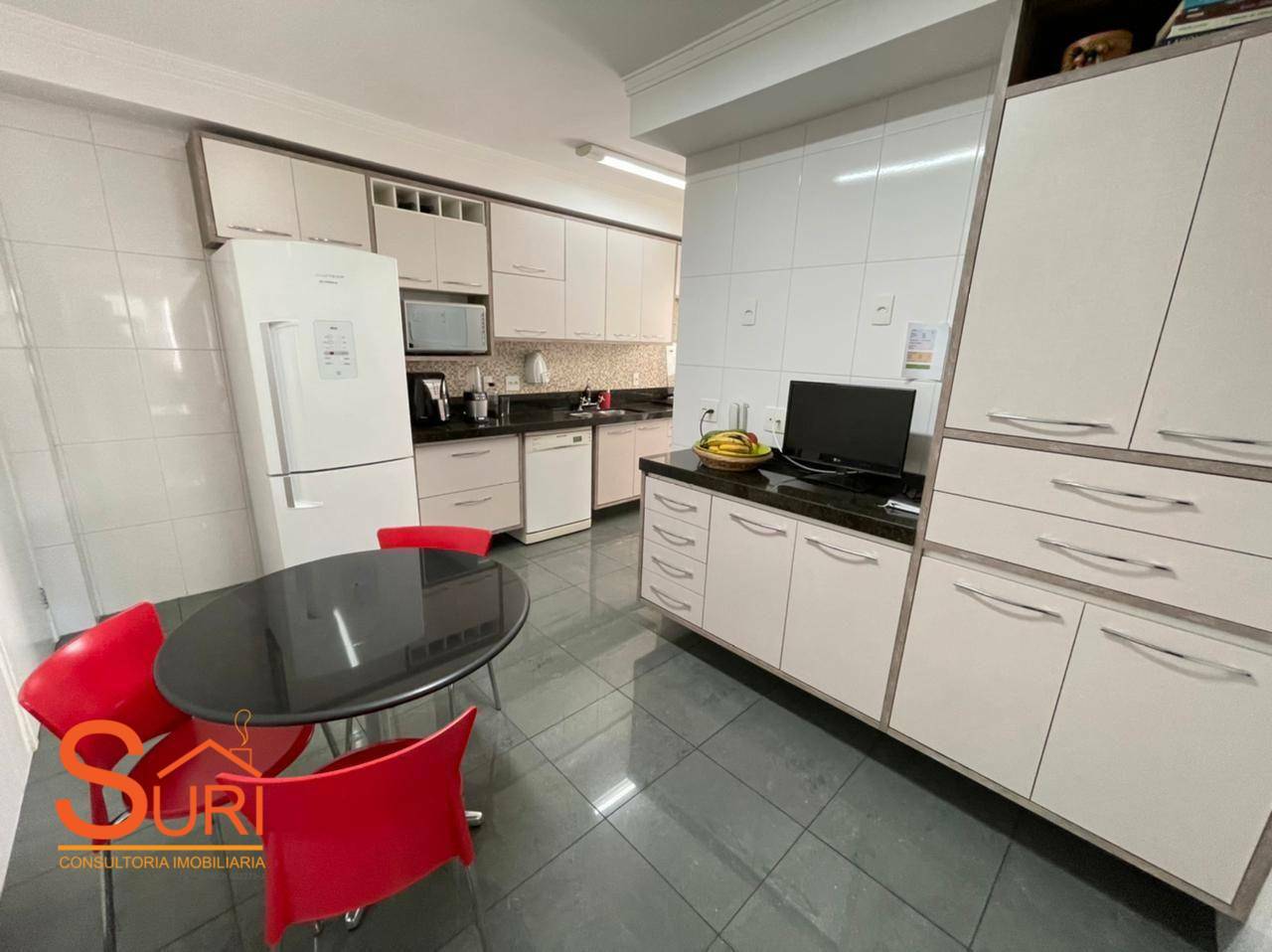 Apartamento à venda com 3 quartos, 158m² - Foto 6