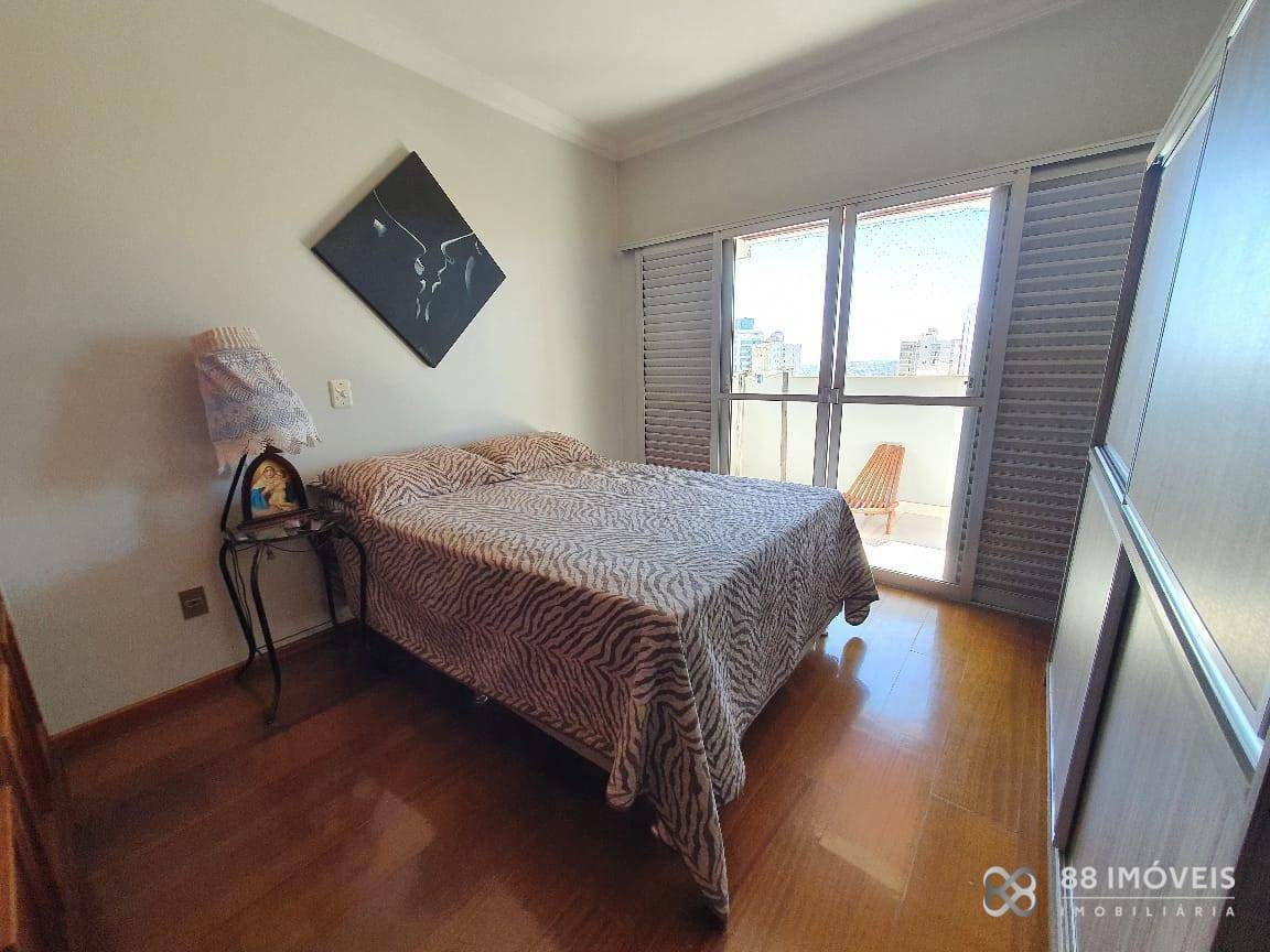 Apartamento à venda com 3 quartos, 137m² - Foto 14