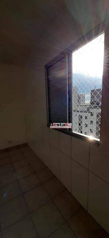 Apartamento à venda com 2 quartos, 59m² - Foto 17