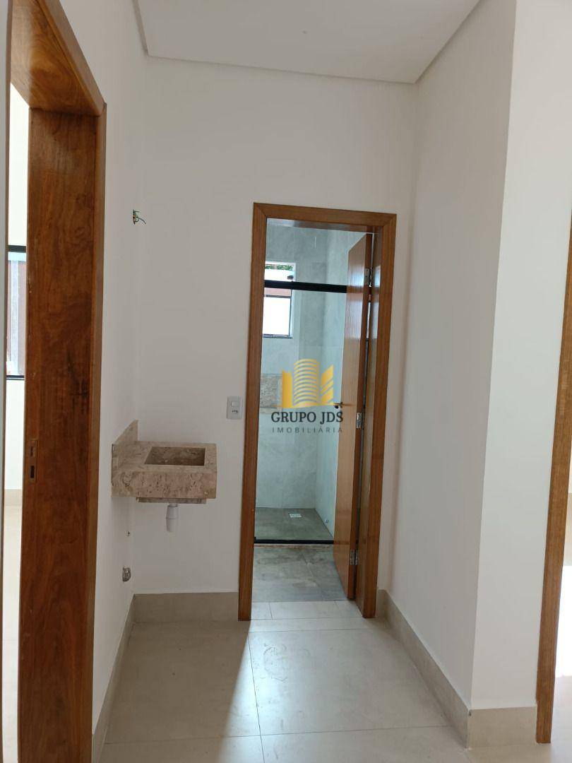 Casa à venda com 3 quartos, 250m² - Foto 8