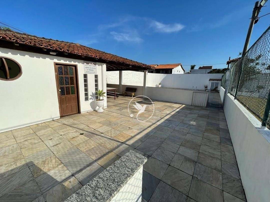 Casa de Condomínio à venda com 3 quartos, 220m² - Foto 28