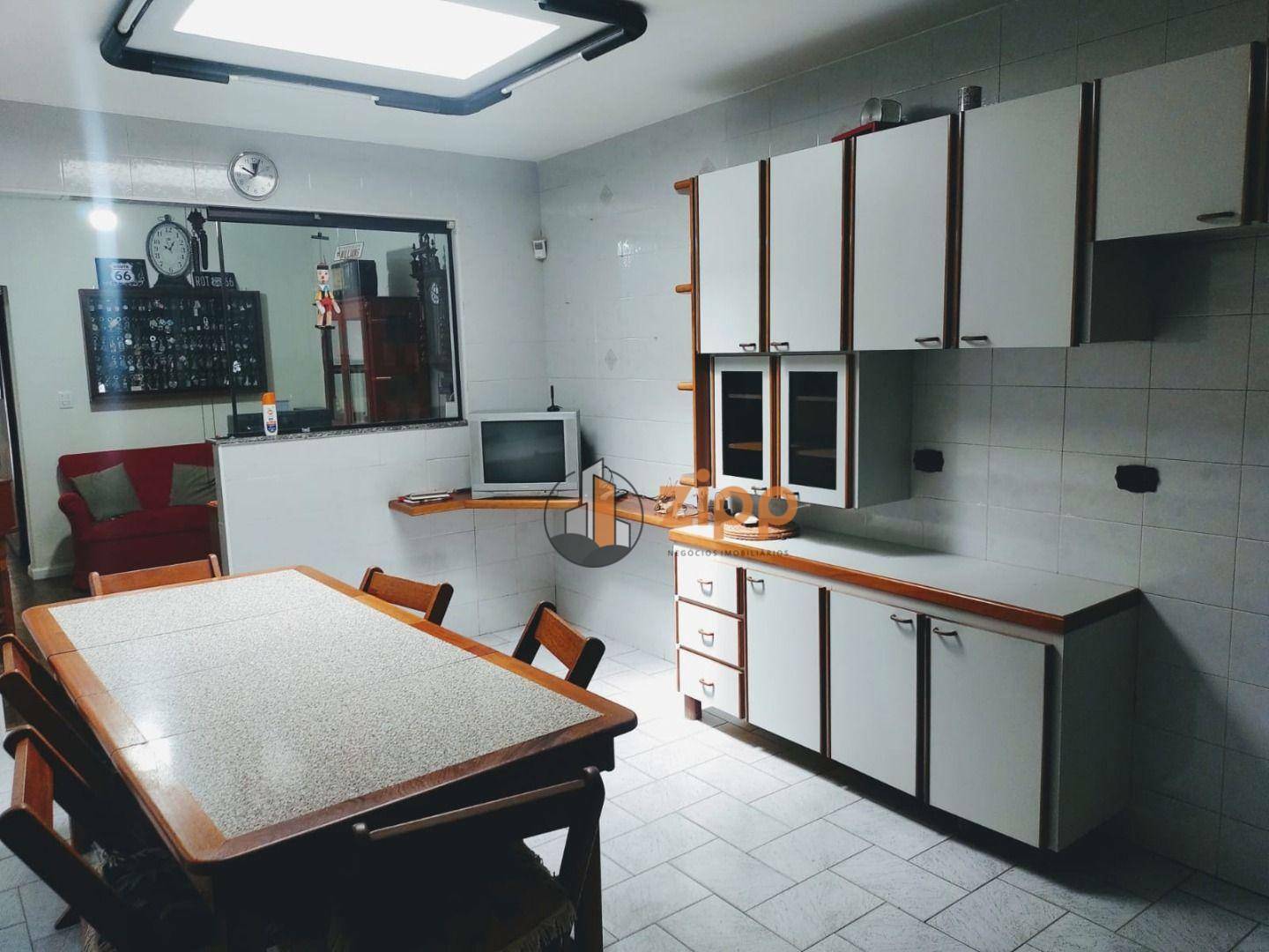 Casa à venda e aluguel com 2 quartos, 140m² - Foto 18