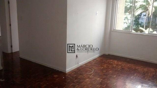 Apartamento à venda com 2 quartos, 74m² - Foto 11