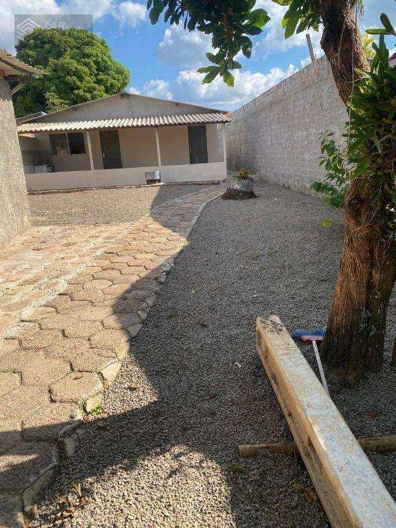 Casa para alugar com 2 quartos, 70m² - Foto 1