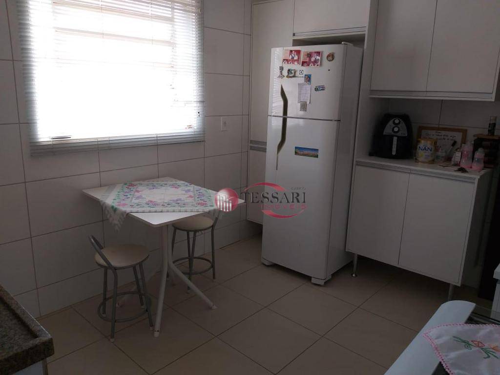 Apartamento à venda com 2 quartos, 70m² - Foto 7