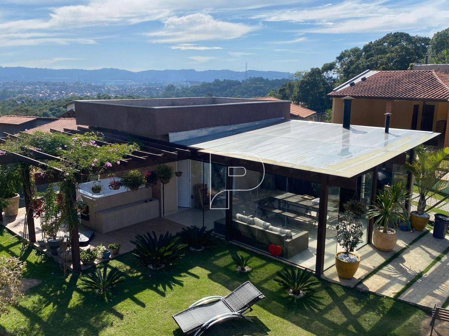 Casa de Condomínio à venda com 4 quartos, 380m² - Foto 3