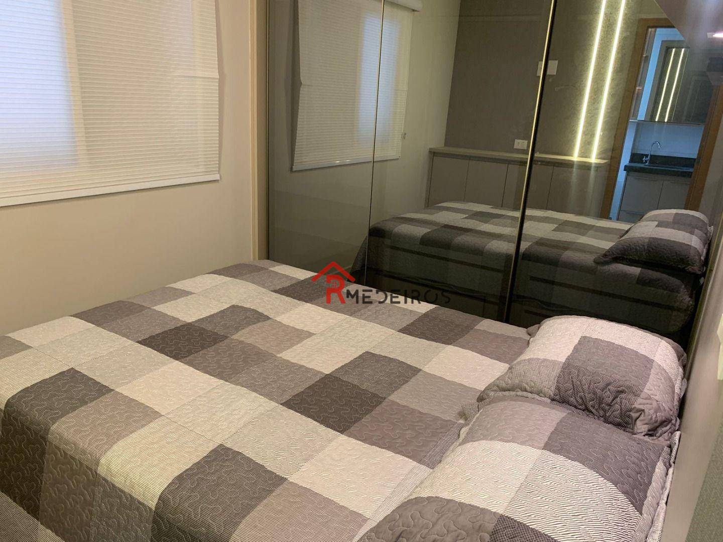 Apartamento à venda com 2 quartos, 66m² - Foto 12