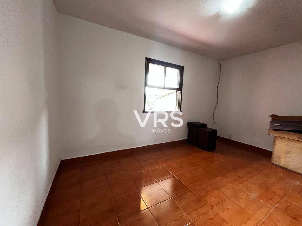 Casa à venda com 2 quartos, 77m² - Foto 10