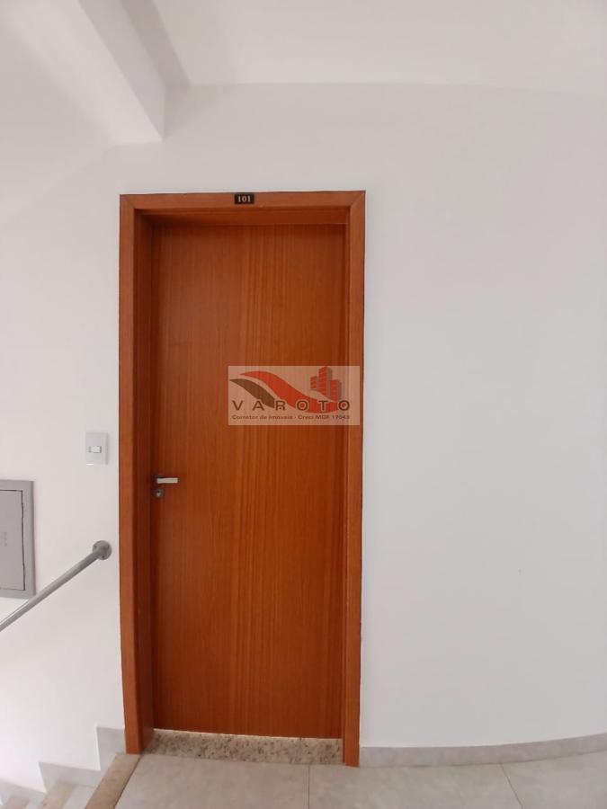 Apartamento à venda com 2 quartos, 40m² - Foto 14