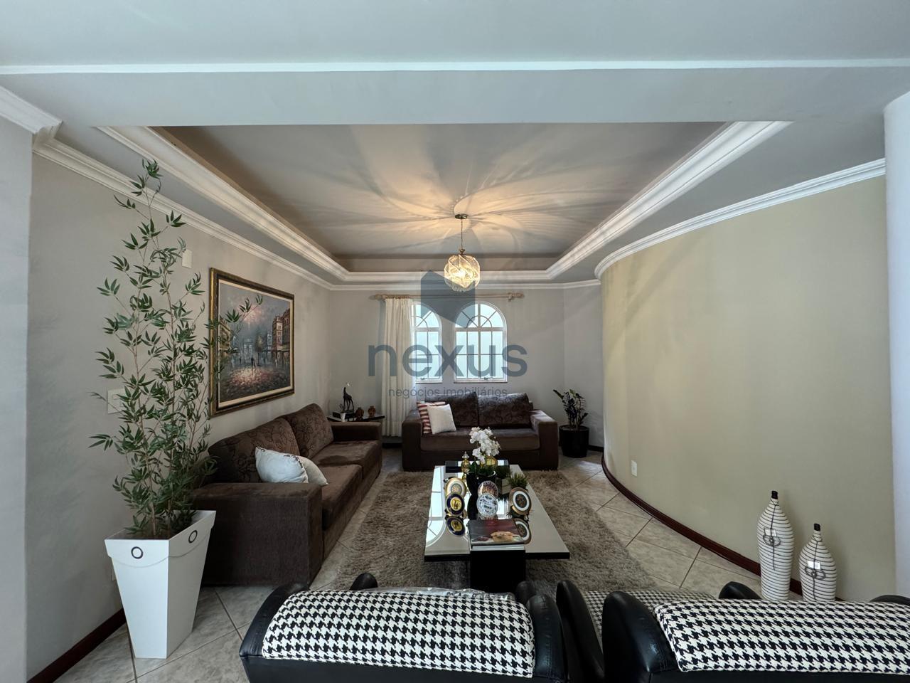 Casa à venda com 3 quartos, 400m² - Foto 10