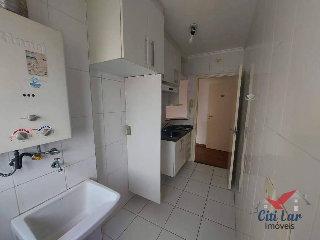 Apartamento à venda com 3 quartos, 61m² - Foto 15