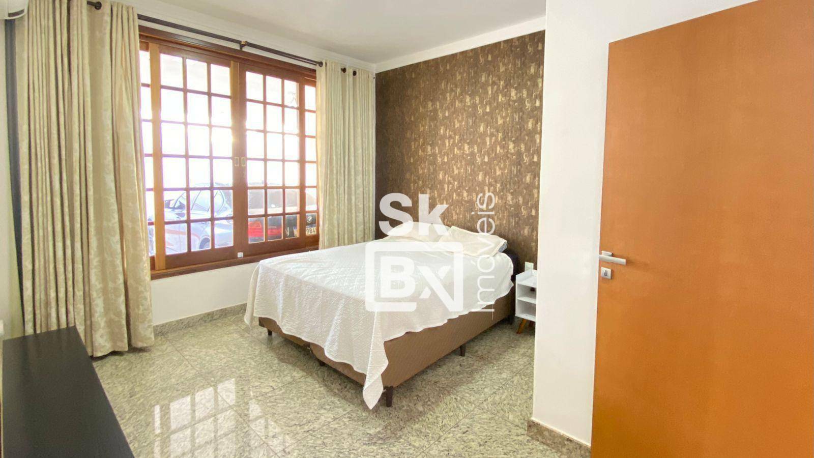 Casa à venda com 3 quartos, 207m² - Foto 26