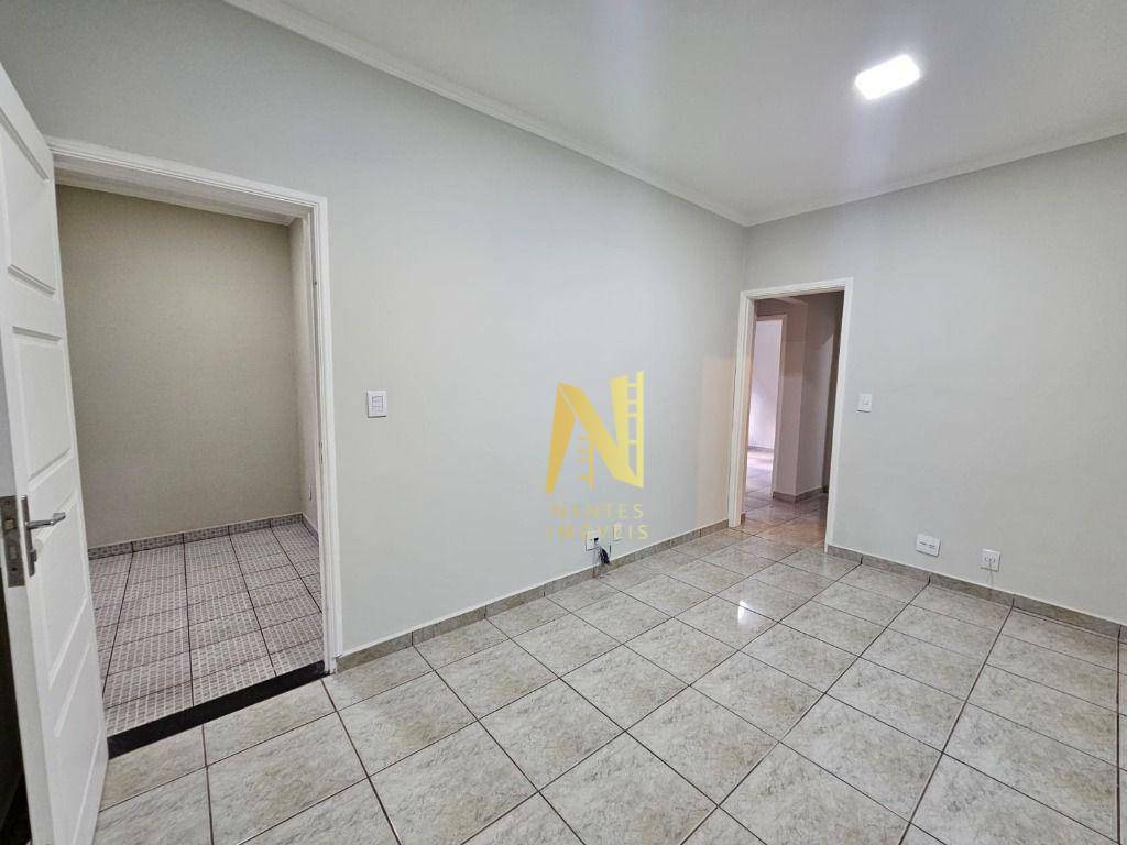 Casa à venda com 3 quartos, 162m² - Foto 8