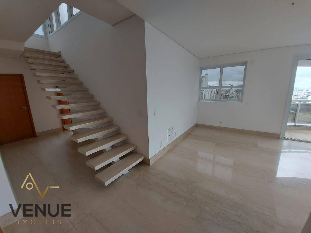 Apartamento à venda com 4 quartos, 333m² - Foto 4