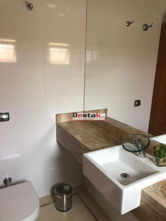 Sobrado à venda com 3 quartos, 345m² - Foto 15