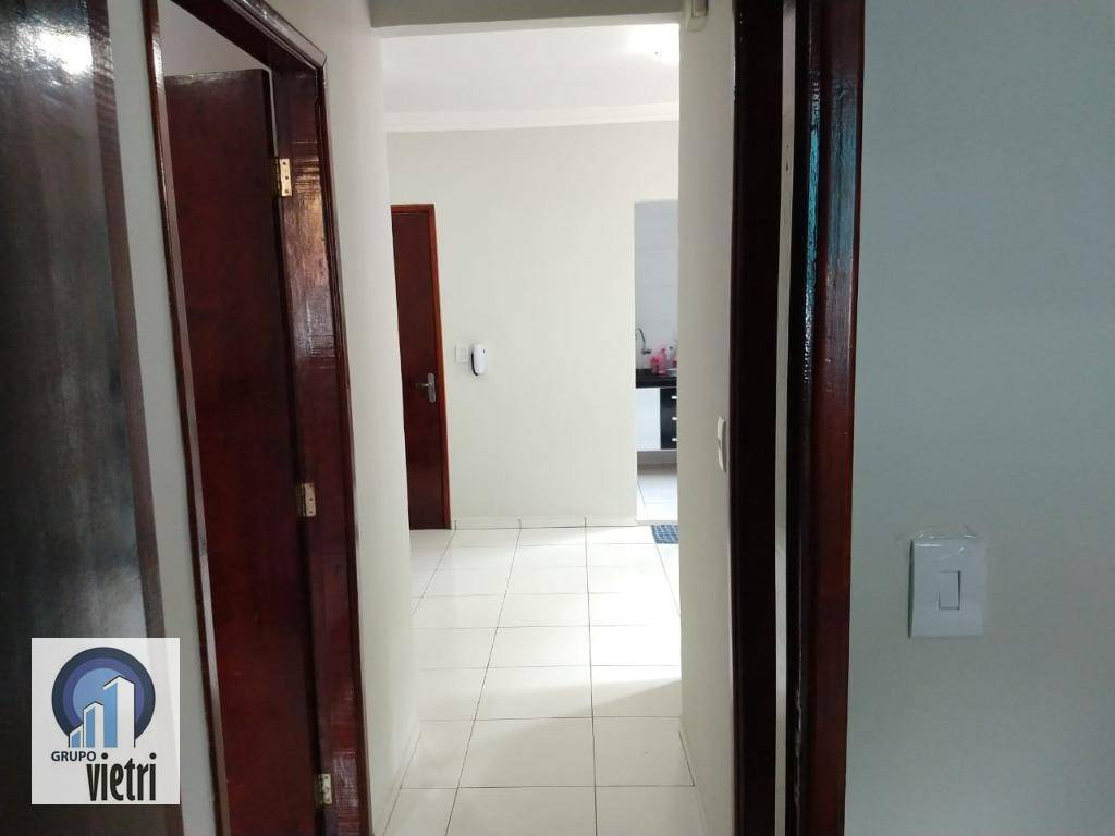 Apartamento à venda com 2 quartos, 62m² - Foto 11