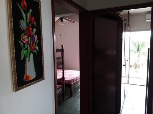 Apartamento à venda com 2 quartos, 70m² - Foto 9