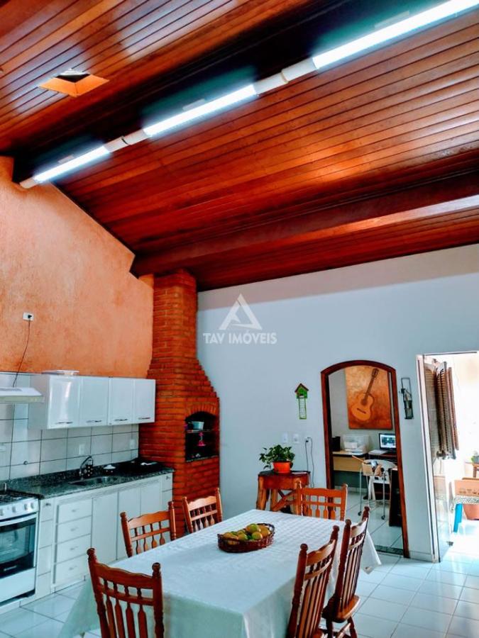 Casa à venda com 4 quartos, 300m² - Foto 12