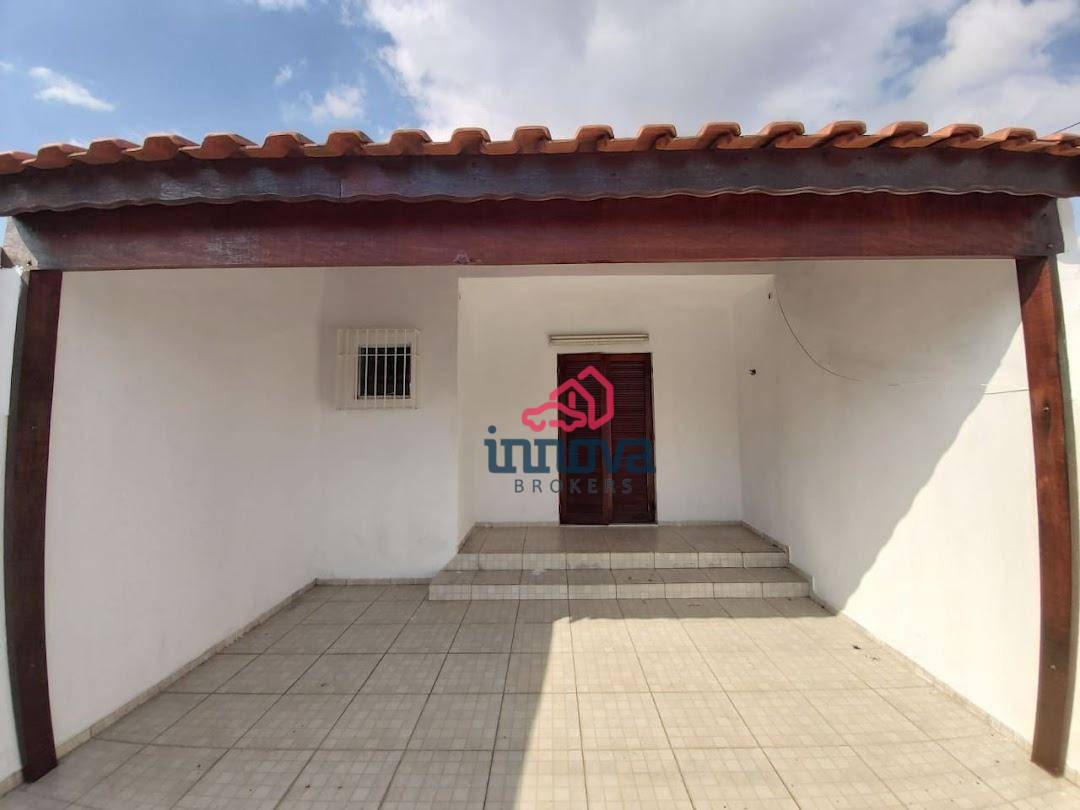 Casa à venda com 5 quartos, 240m² - Foto 28