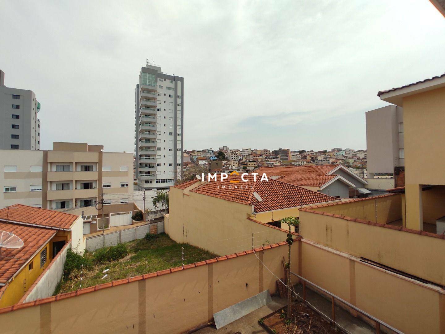 Casa à venda com 3 quartos, 200m² - Foto 16