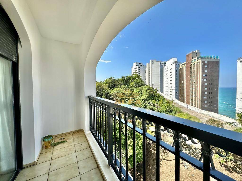 Apartamento à venda com 3 quartos, 221m² - Foto 12