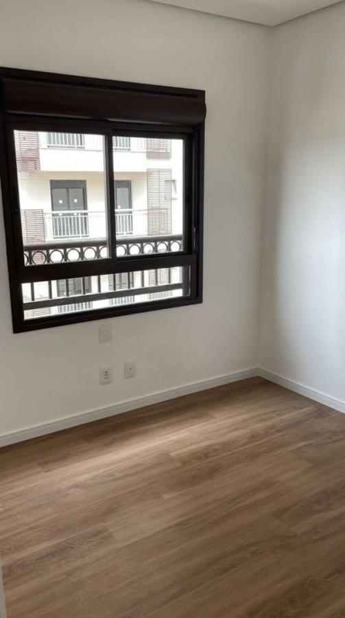 Apartamento para alugar com 3 quartos, 97m² - Foto 11