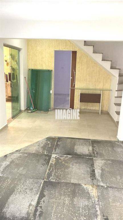 Sobrado à venda com 3 quartos, 240m² - Foto 14