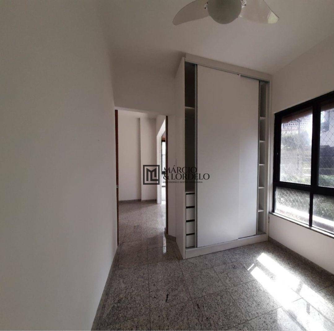 Apartamento à venda com 3 quartos, 142m² - Foto 4