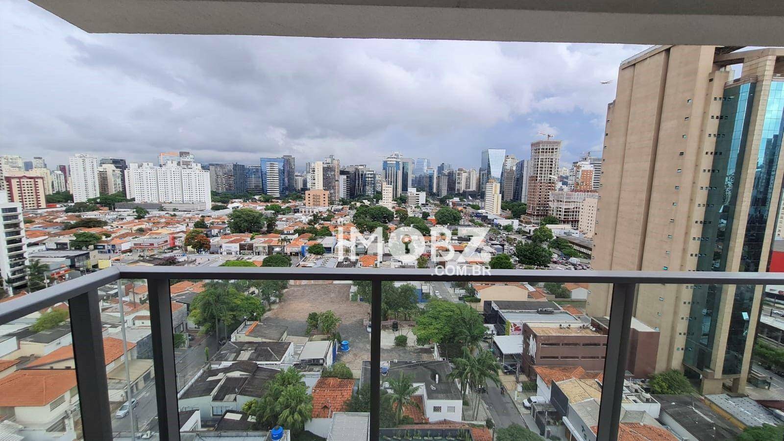 Apartamento à venda com 4 quartos, 246m² - Foto 3