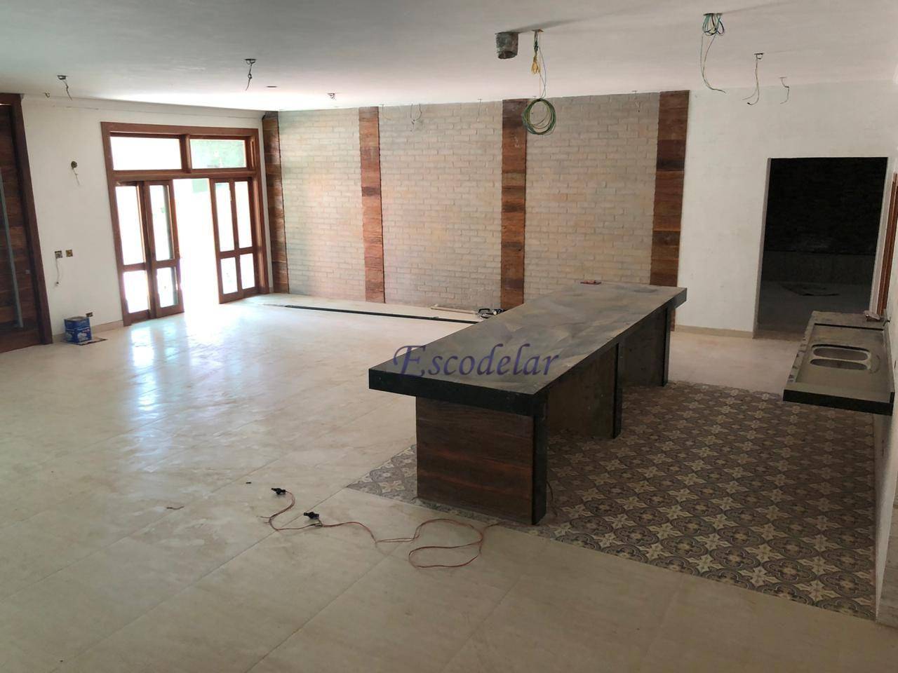 Casa de Condomínio à venda com 5 quartos, 570m² - Foto 3