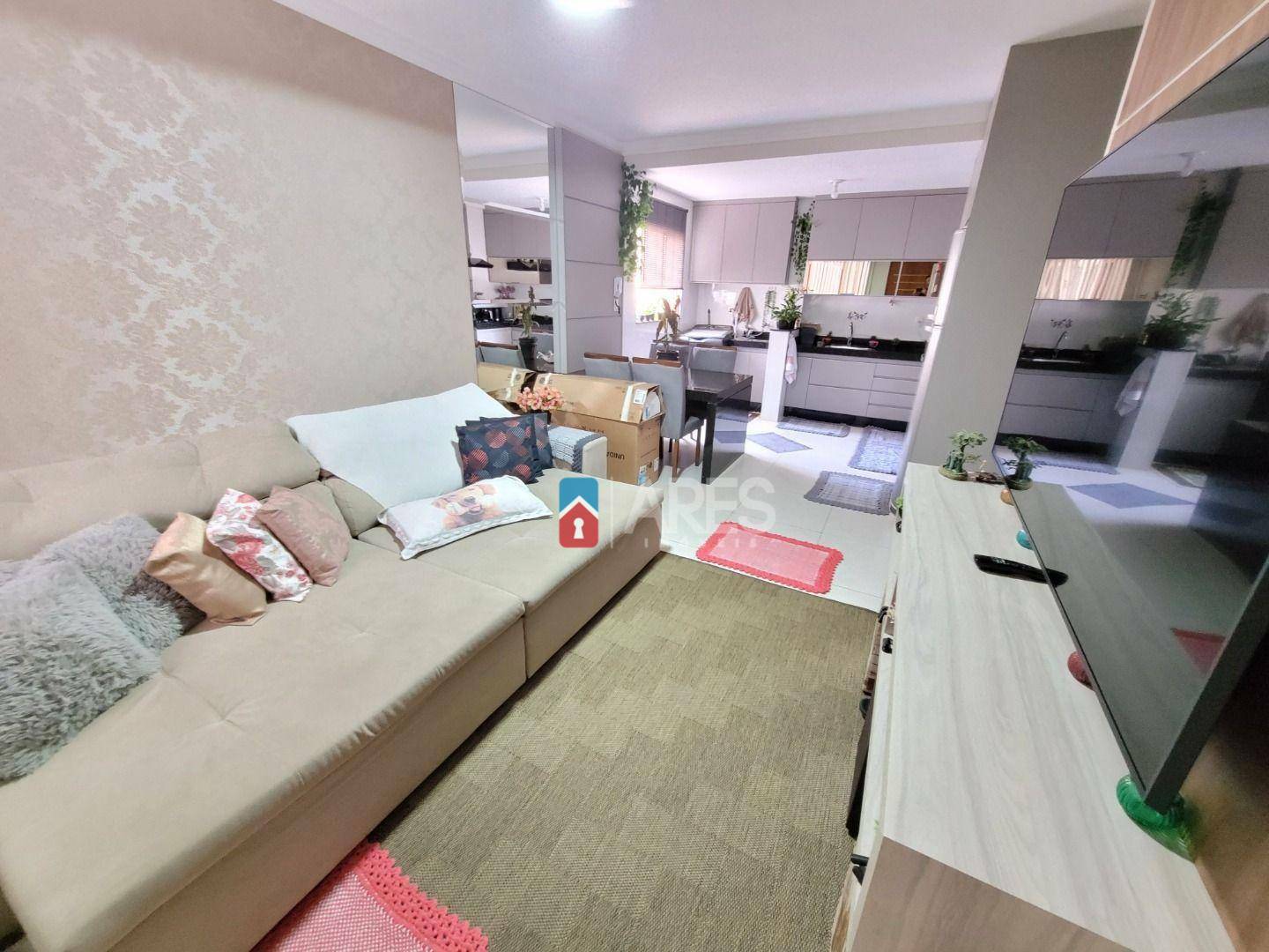 Apartamento à venda com 2 quartos, 57m² - Foto 2