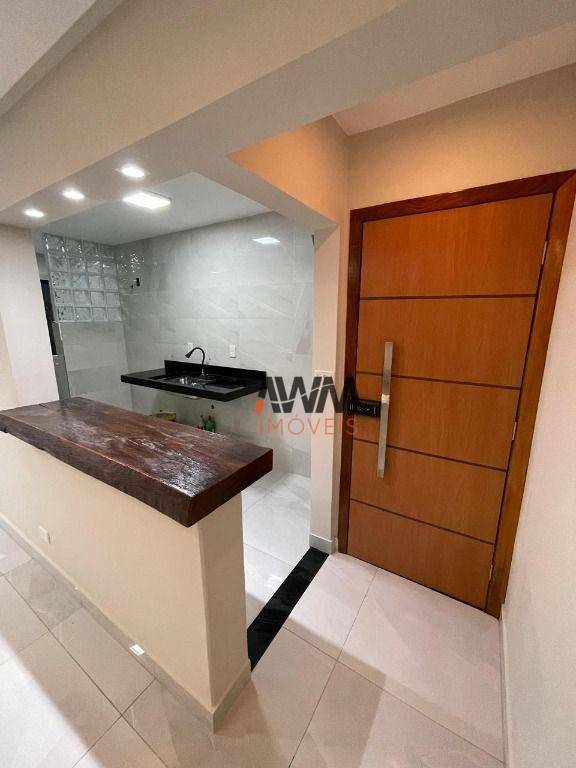 Apartamento à venda com 2 quartos, 58m² - Foto 3