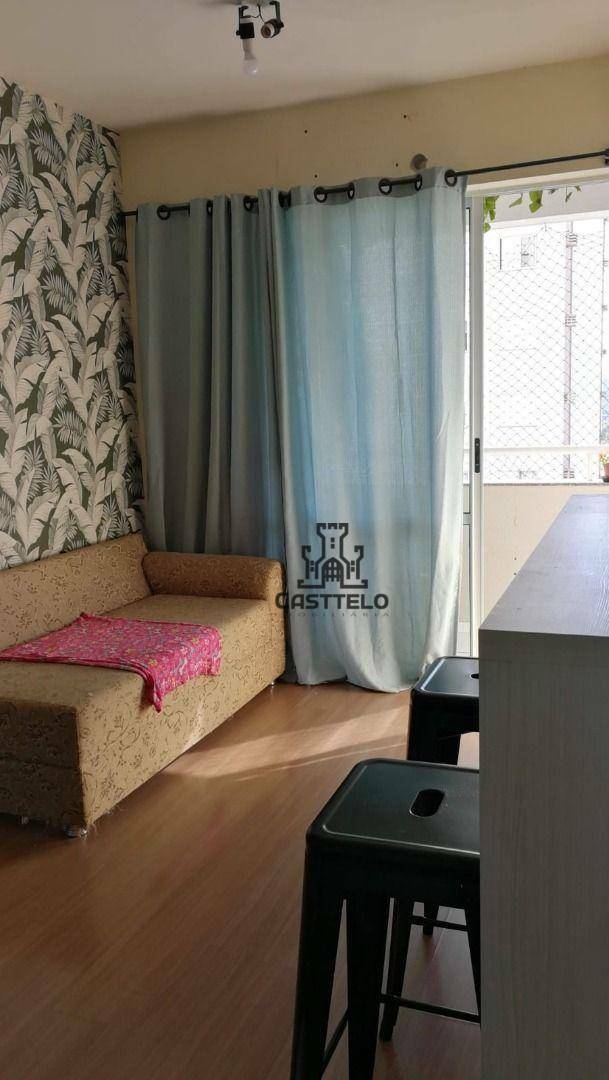 Apartamento à venda com 3 quartos, 65m² - Foto 2