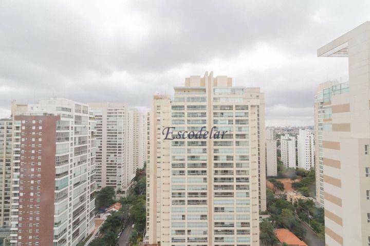 Apartamento à venda com 3 quartos, 180m² - Foto 18