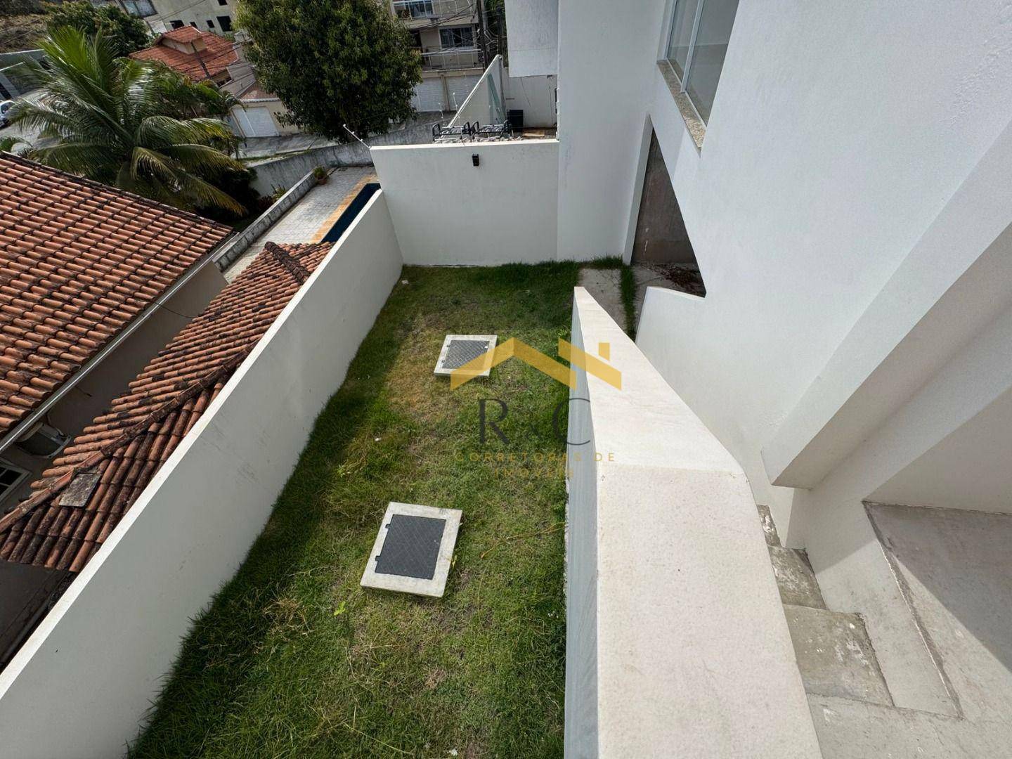 Casa à venda com 4 quartos, 180m² - Foto 28