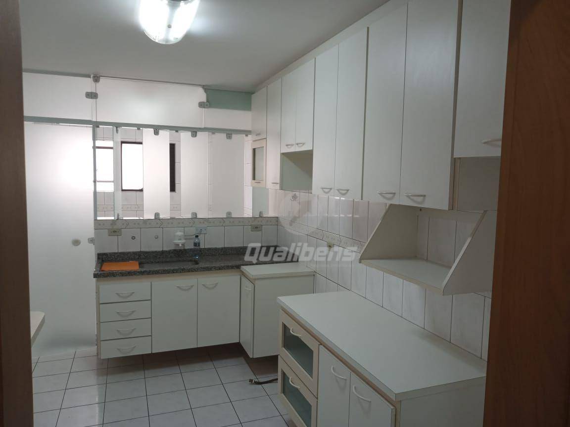 Apartamento para alugar com 3 quartos, 95m² - Foto 8