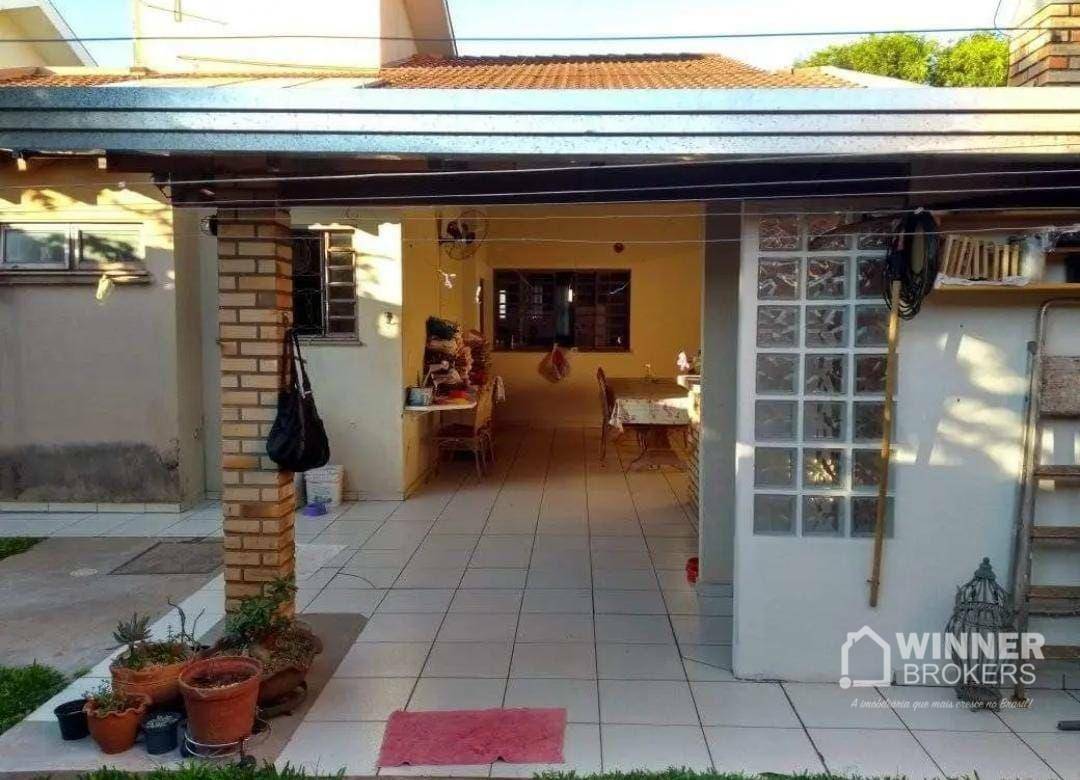 Casa à venda com 6 quartos, 300m² - Foto 8