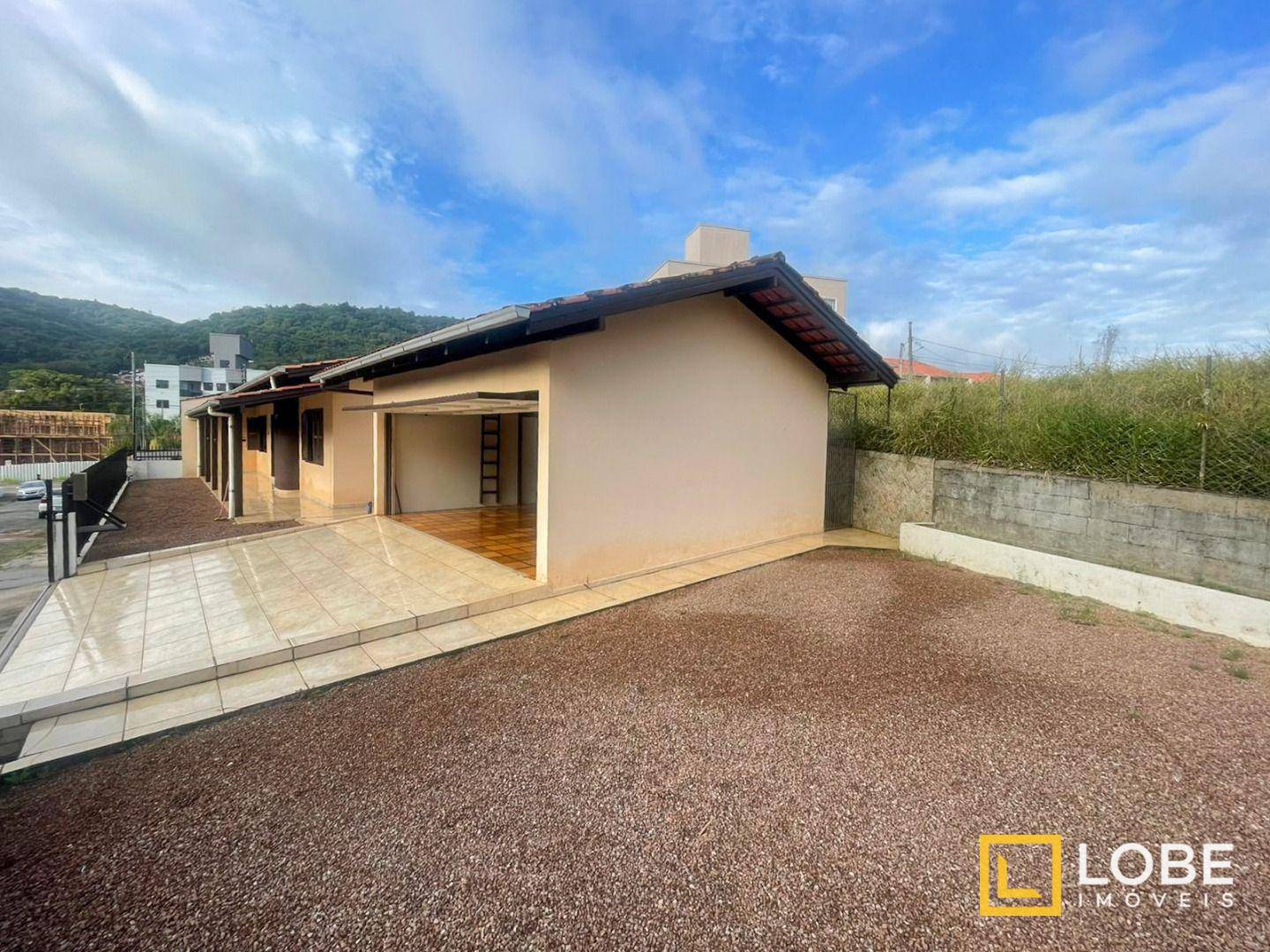 Casa, 3 quartos, 207 m² - Foto 2