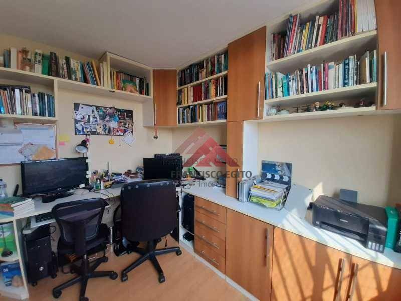 Apartamento à venda com 2 quartos, 60m² - Foto 14