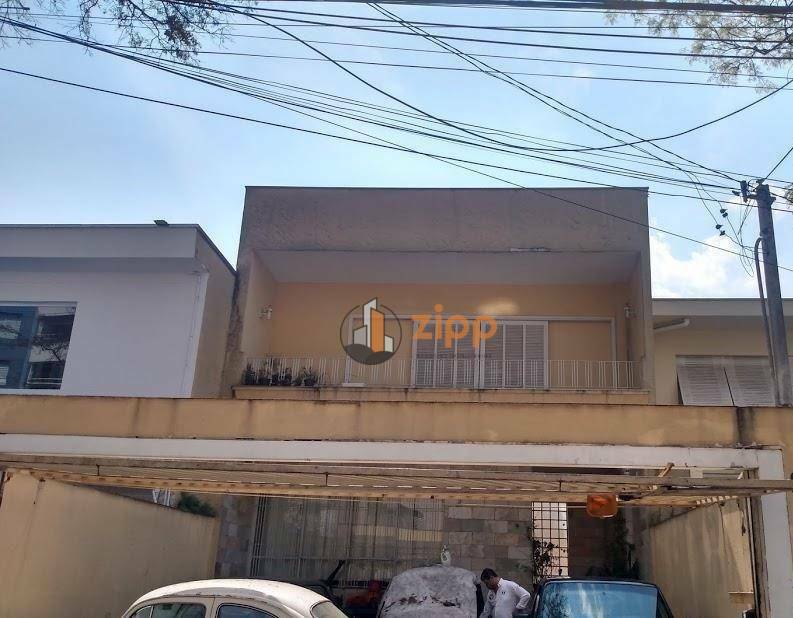 Sobrado à venda com 4 quartos, 300m² - Foto 2