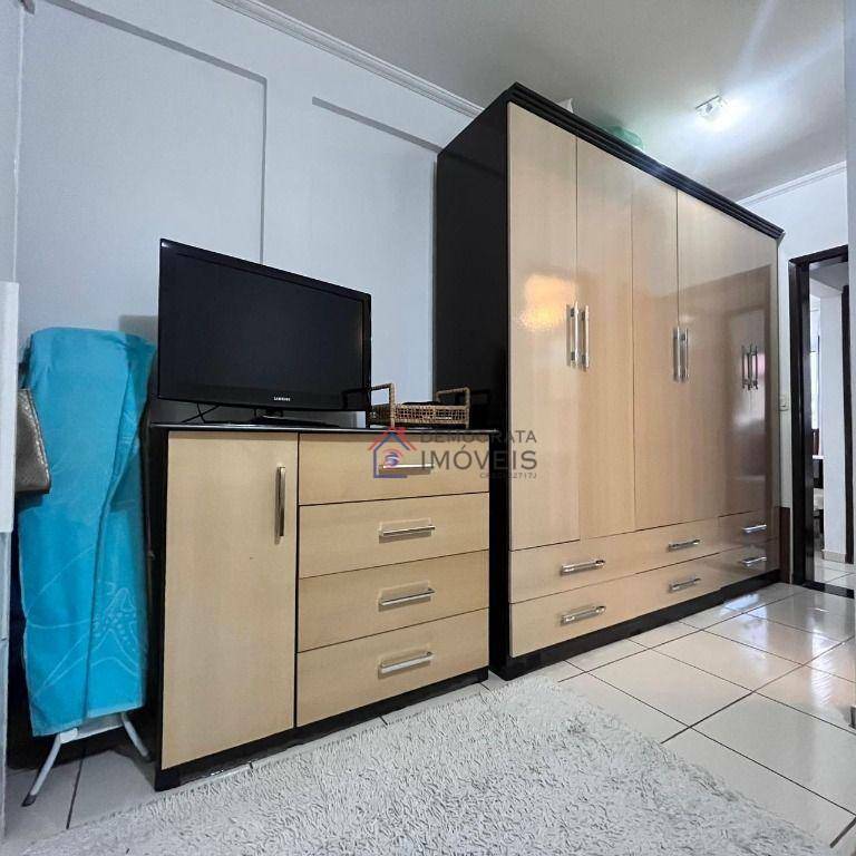 Apartamento à venda com 2 quartos, 72m² - Foto 21