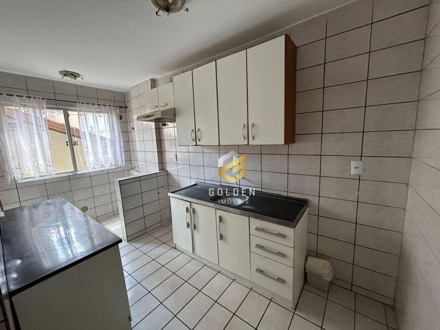 Apartamento à venda com 3 quartos, 130m² - Foto 4