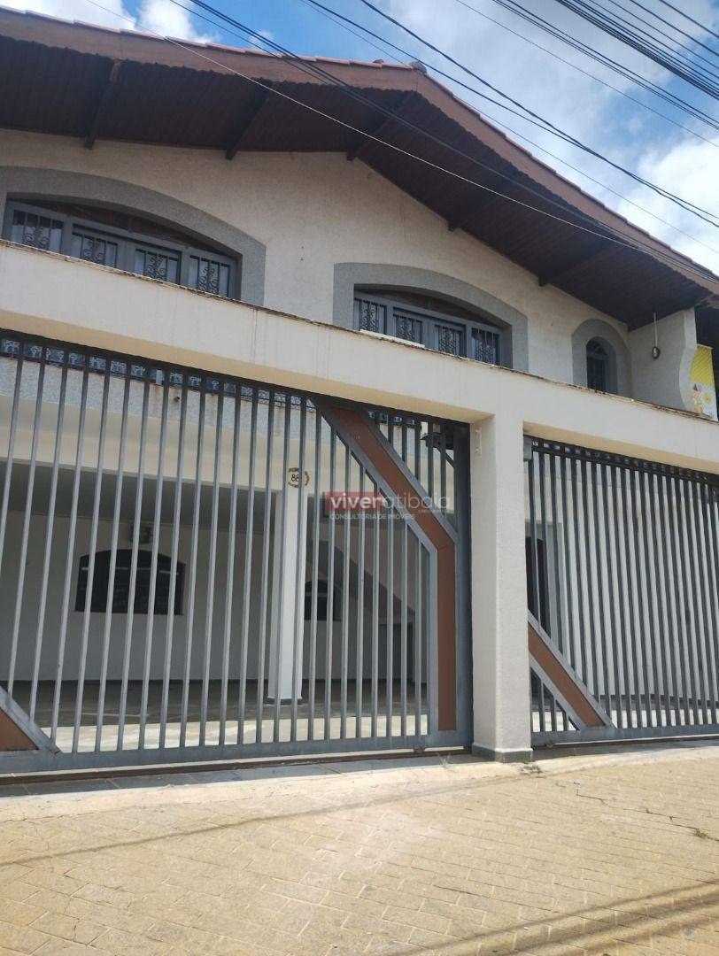 Casa, 3 quartos, 250 m² - Foto 2