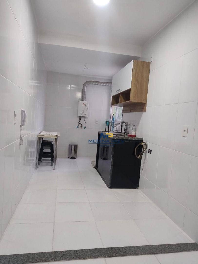 Apartamento à venda com 2 quartos, 60m² - Foto 6